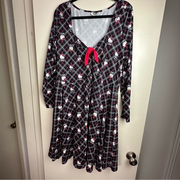 Hello Kitty X Unique Vintage Hello Gorgeous Christmas Character Dress NWT 3X - Picture 4 of 16